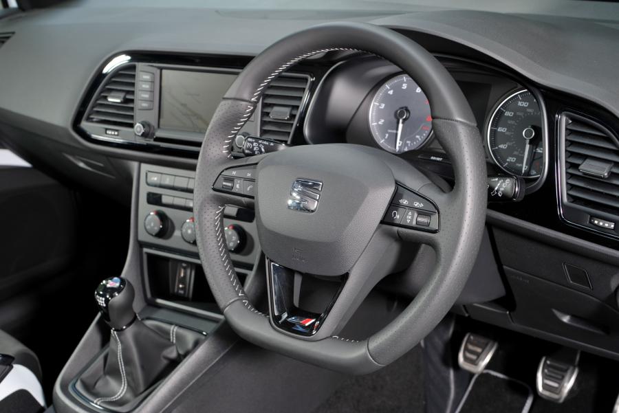  Seat Leon SC Cupra 280 Ultimate Sub8 2015 года  (фото 30 из 30)